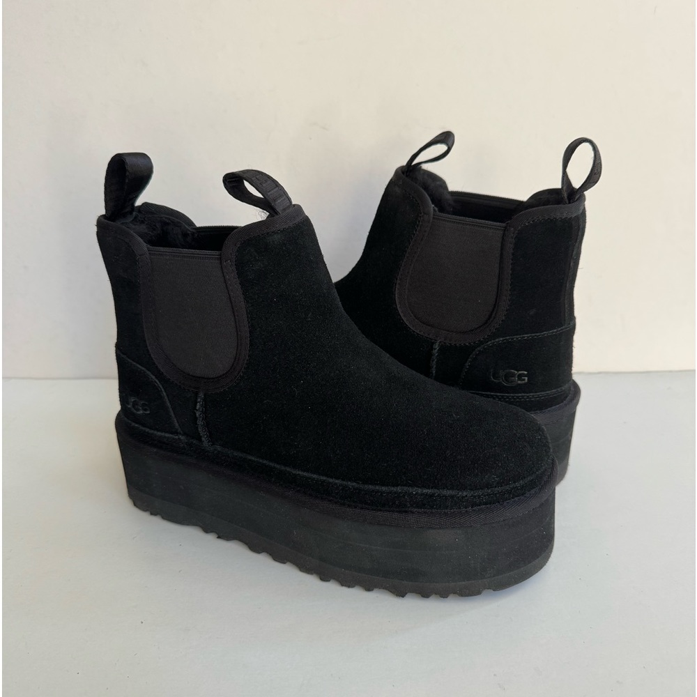 UGG WOMEN NEUMEL PLATFORM CHELSEA BLACK ANKLE BOOTS